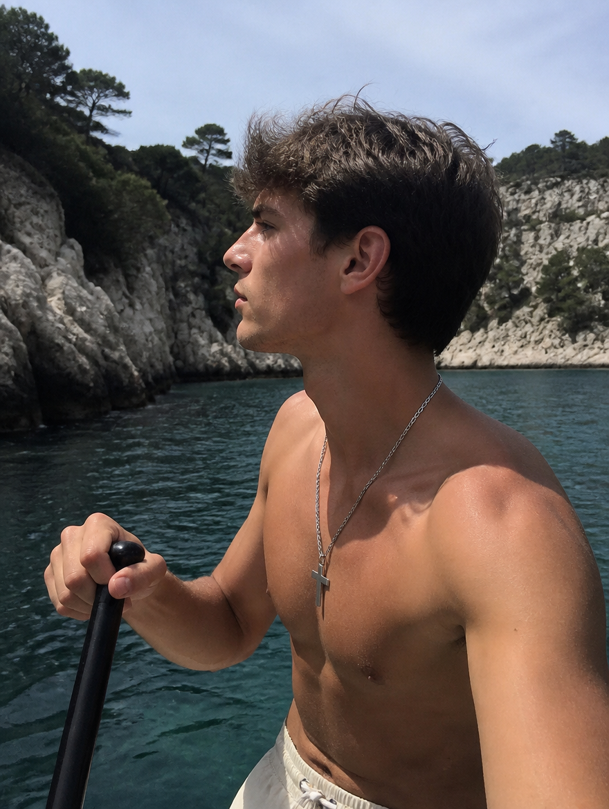 Française. Née pour l'eau.