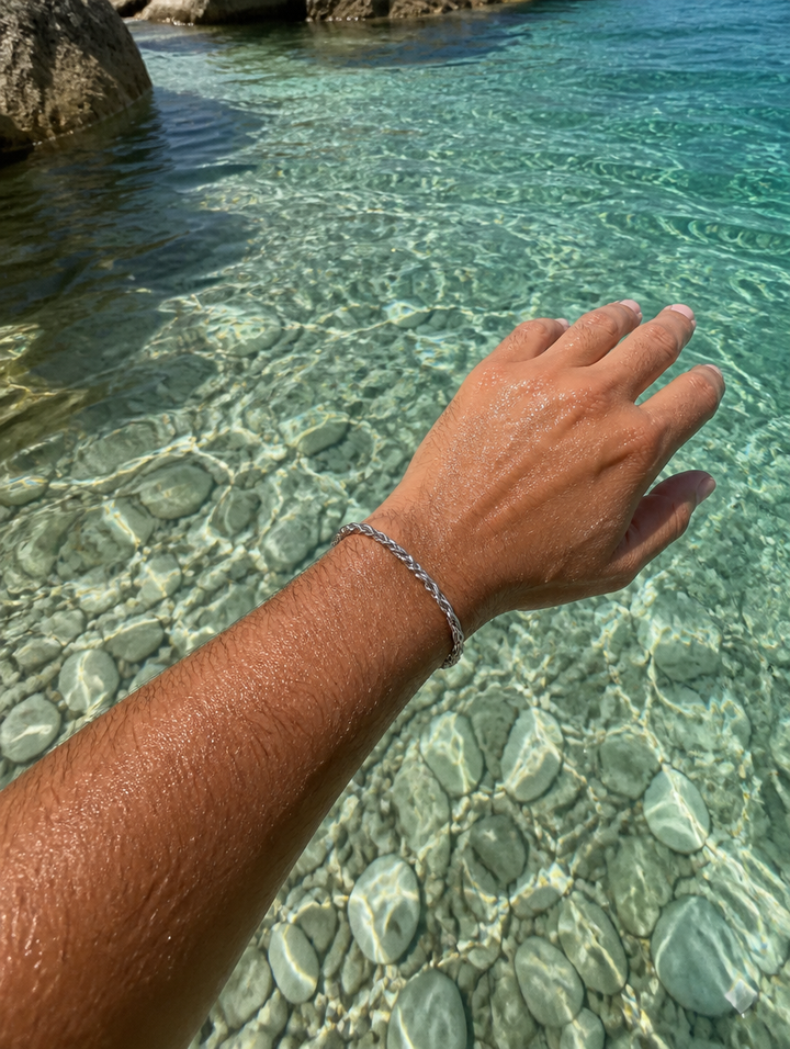 BRACELET CORDAGE porté baignade — BRISANT