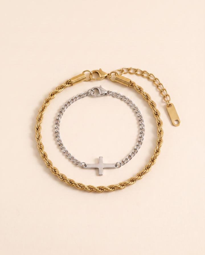 Set croix argent + cordage or — flatlay
