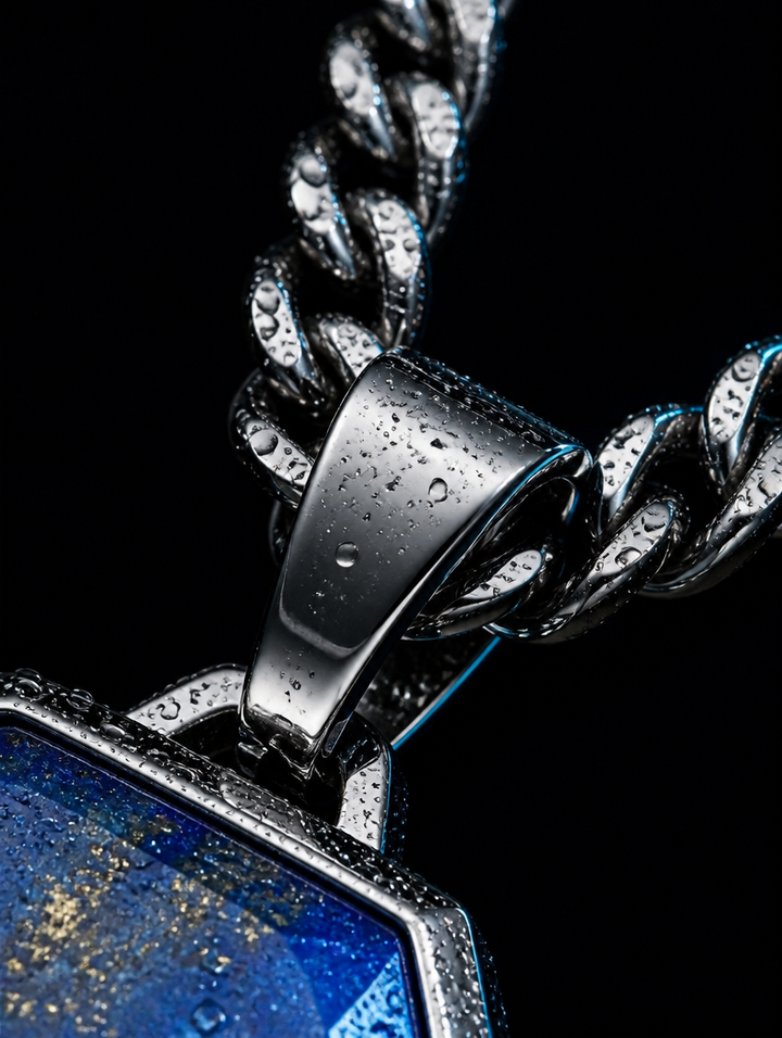 PENDENTIF ABYSSE — macro — BRISANT