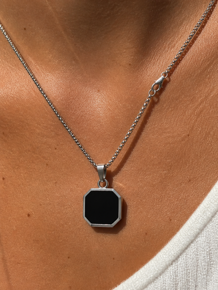 PENDENTIF ONYX — macro — BRISANT