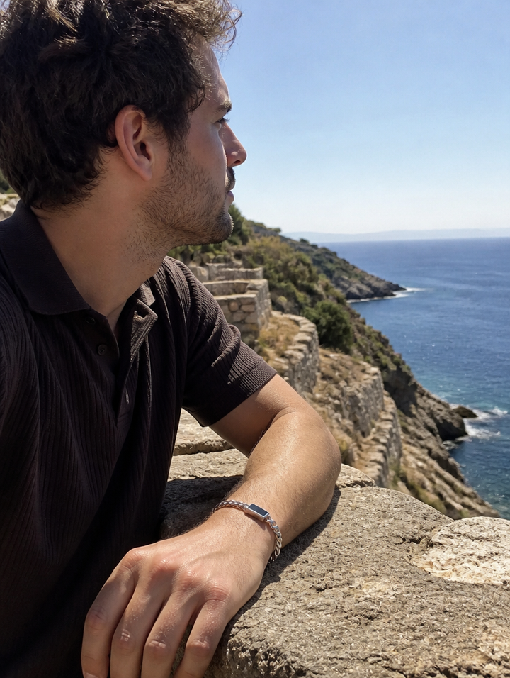 BRACELET CUBAIN porté plage — BRISANT